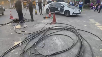 Polícia apreende uma tonelada de cabos de cobre e prende 8 pessoas em Magé