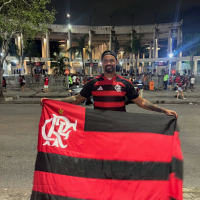 Condenado a 22 anos pelo homicídio de Eliza Samudio, ex-goleiro Bruno vai ao Maracanã torcer pelo Flamengo; VÍDEO