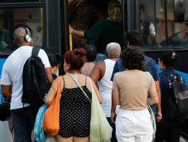 RJ cria lei contra abuso a mulheres no transporte público; estado vai aplicar multa para assédio