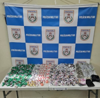 Jovem é preso com drogas em Volta Redonda